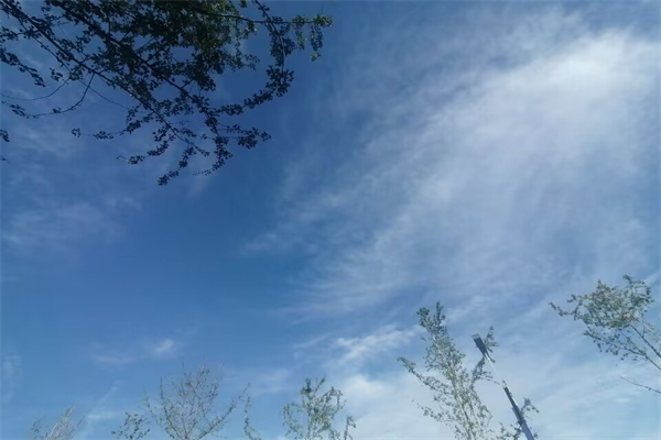 开水放暖瓶多久不能喝-开水在暖瓶里放三天还能喝吗